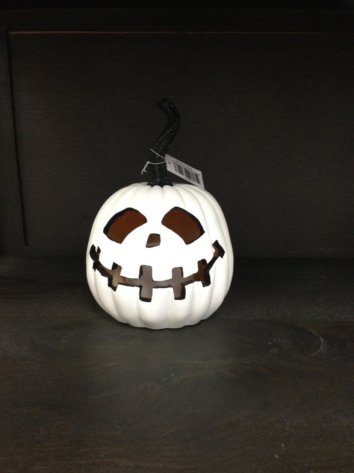 Flicker Flame LED Jack-O-Lantern | 8.25" | White