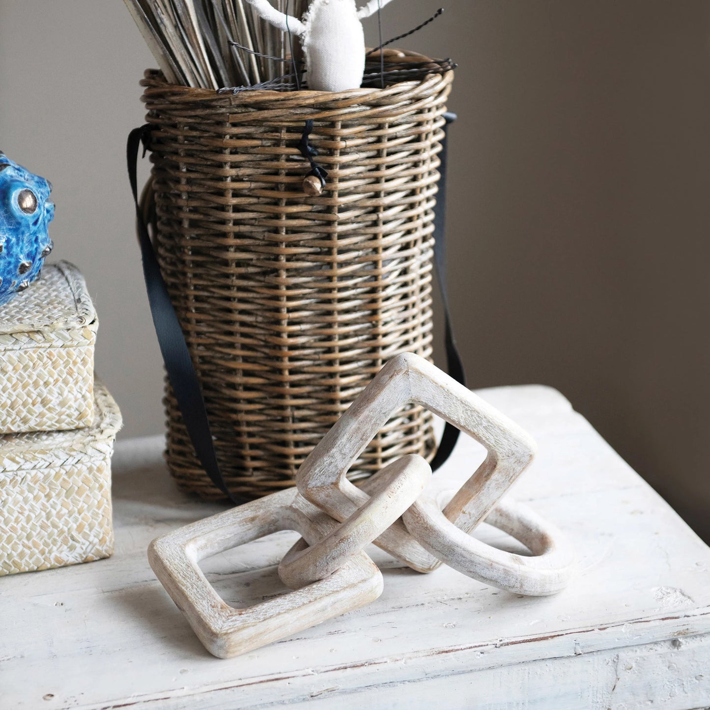 Mango Wood Chain Decor | Whitewashed Finish