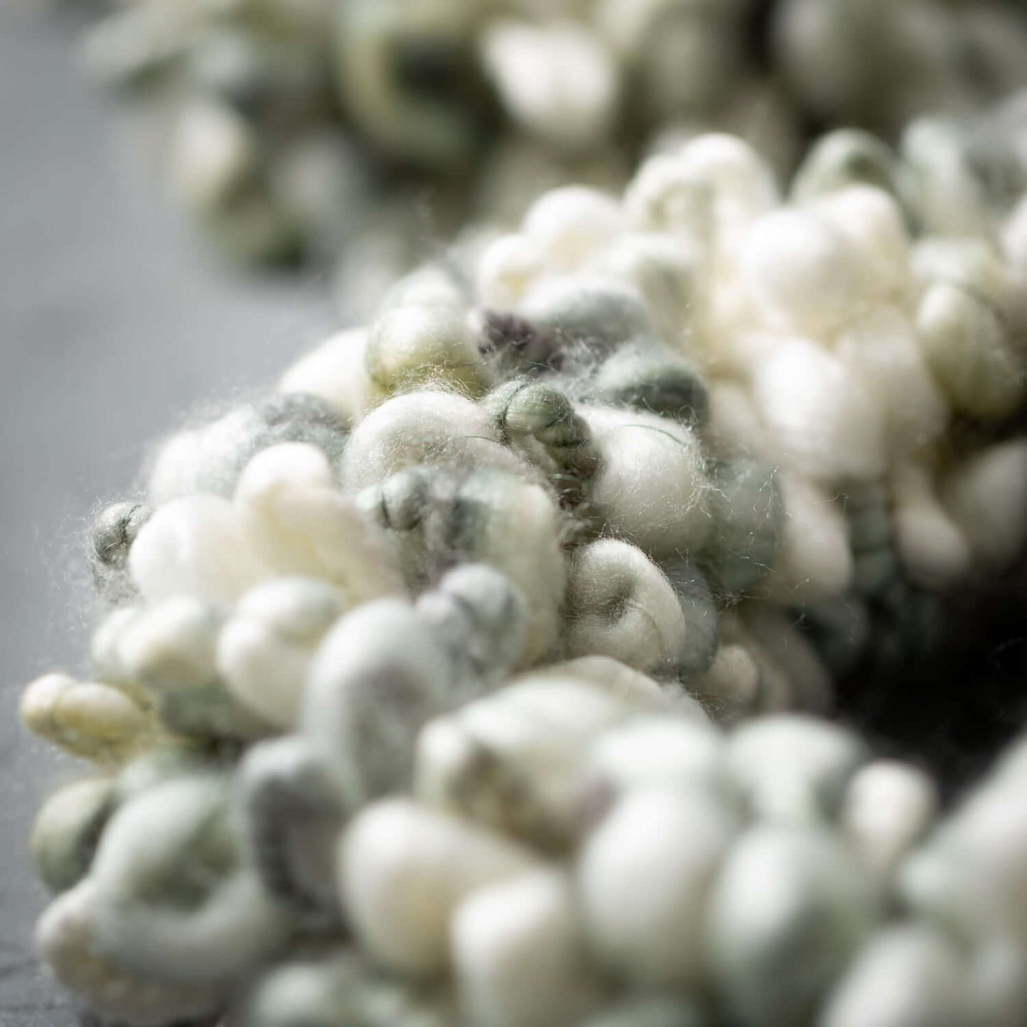 Chunky Looped Garland | Grey