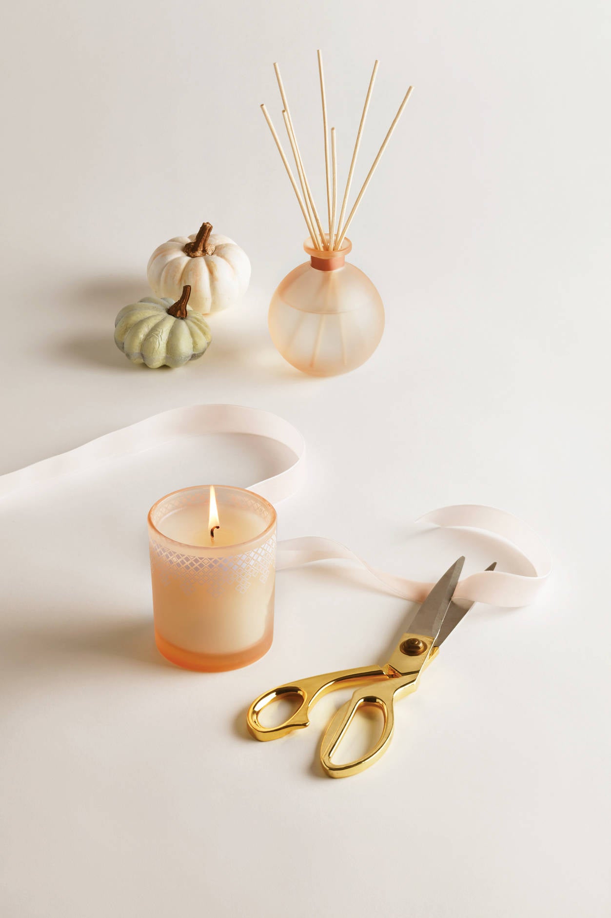 Thymes Votive Candle 2 oz | Heirlum Pumpkin
