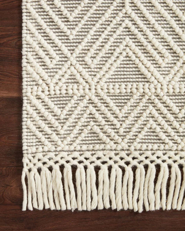 Loloi Noelle Ivory Grey 2'3" x 3'9" Rug