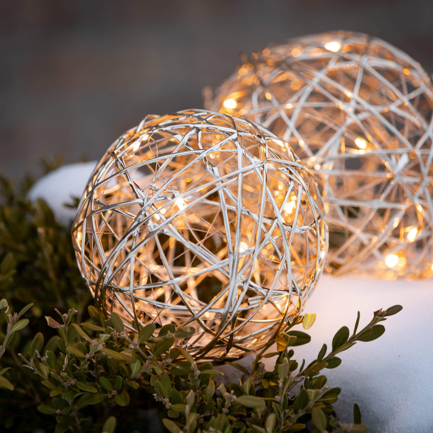 Lighted Bll Ornament | Set of 2 | Gold
