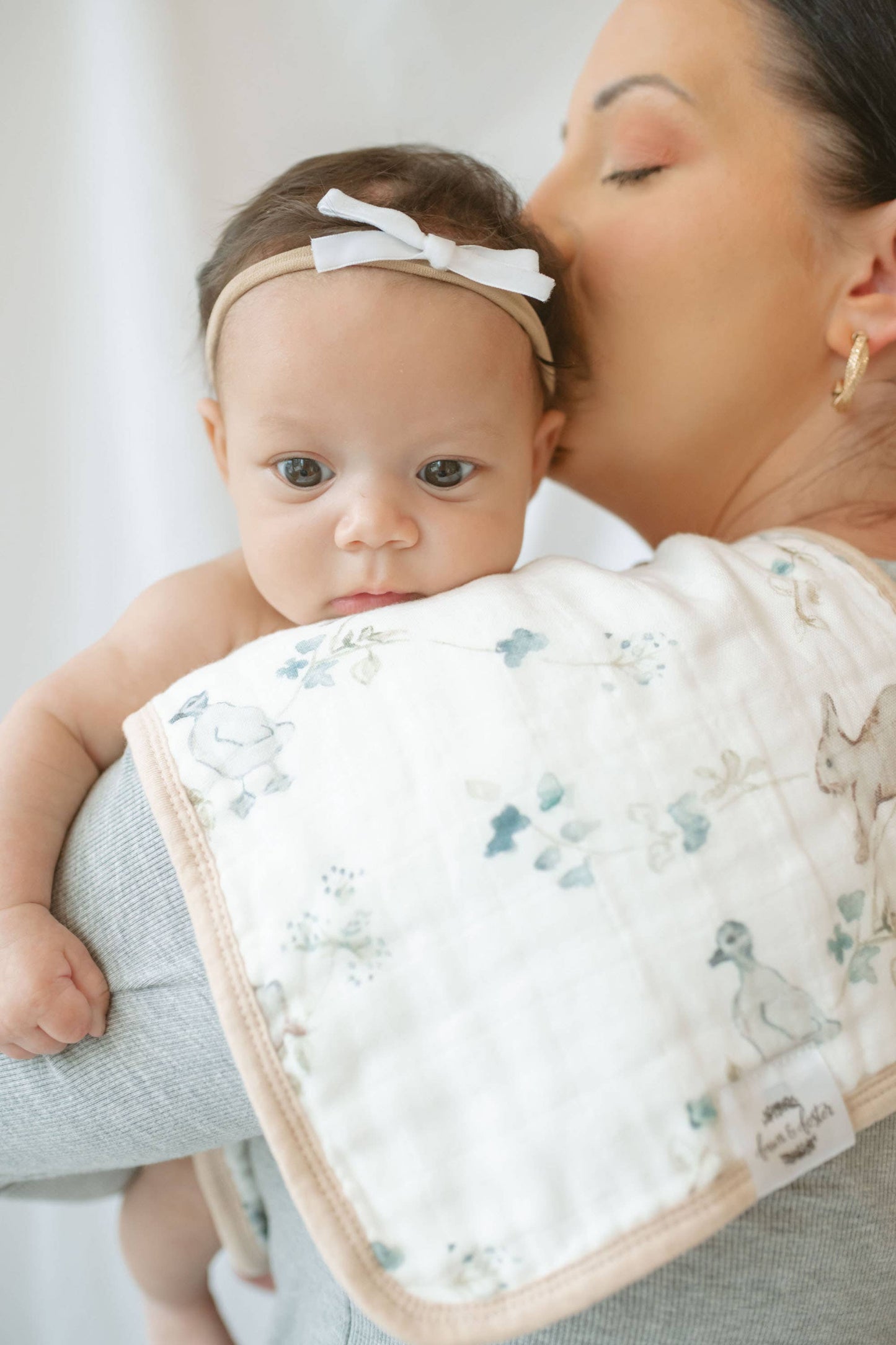 Organic Premium Oversized Absorbent Burp Cloths | Ivy Hollow