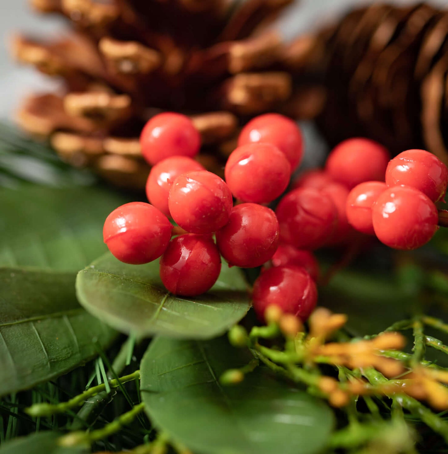 4.5" Pine/Berry/Cone Ring